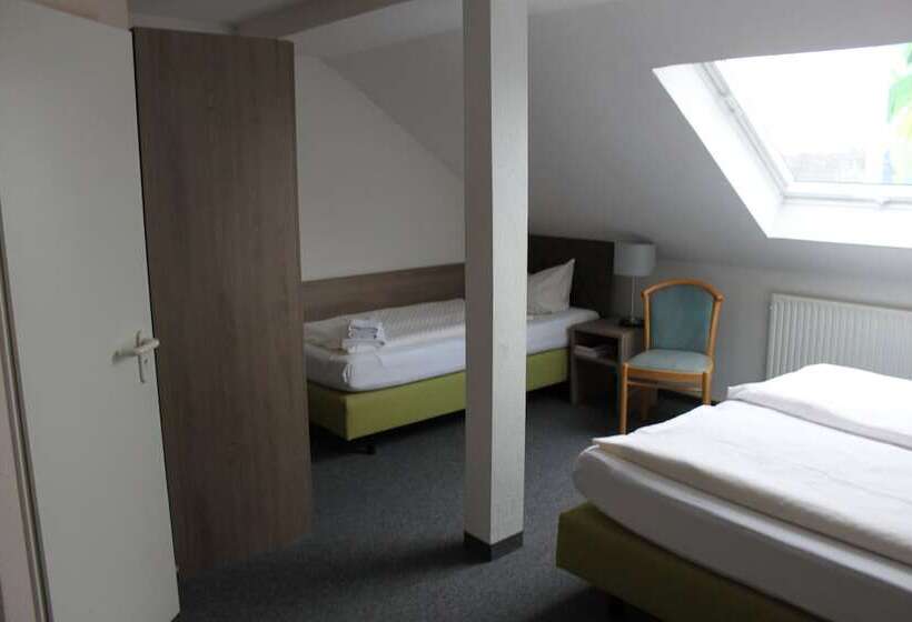 스탠다드 트리플 룸, Sachsischer Hof