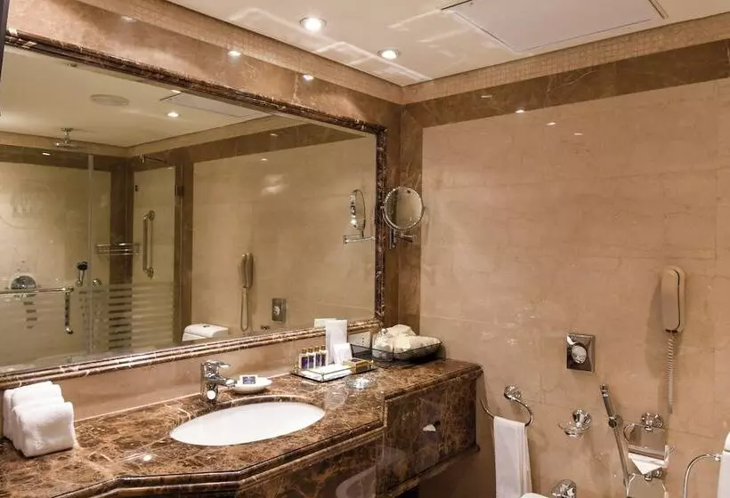スタンダードルーム, Sheraton Kuwait, A Luxury Collection Hotel, Kuwait City