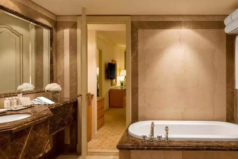 キングサイズベッドのエクゼクティブ, Sheraton Kuwait, A Luxury Collection Hotel, Kuwait City