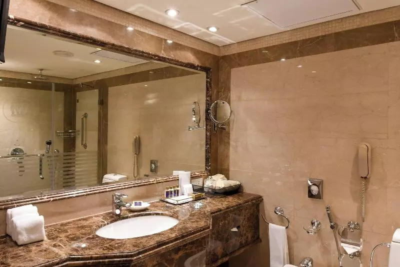 スタンダードルーム, Sheraton Kuwait, A Luxury Collection Hotel, Kuwait City