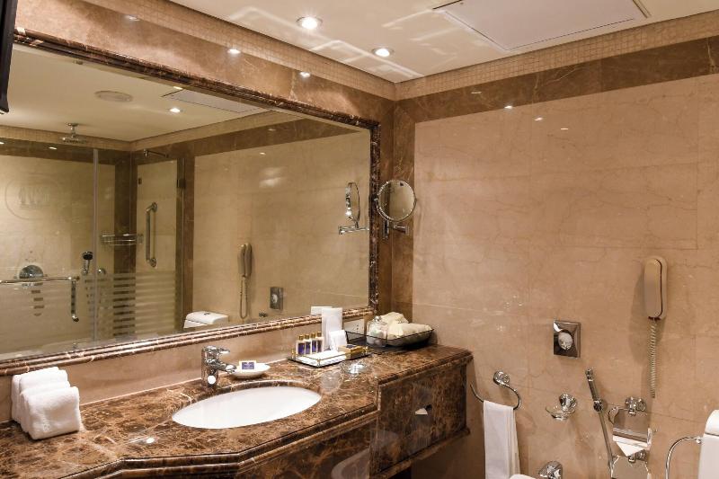 اتاق استاندارد با تخت بزرگ, Sheraton Kuwait, A Luxury Collection Hotel, Kuwait City