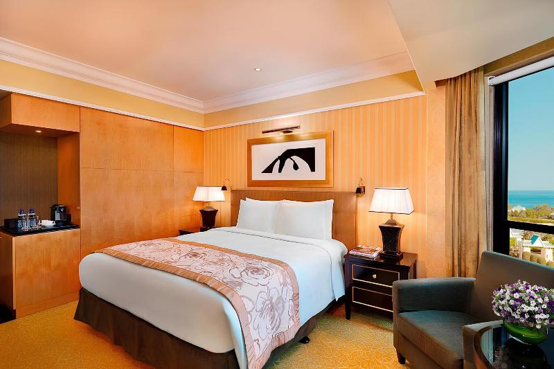 اتاق لوکس با چشم‌انداز دریا, The Ritzcarlton, Bahrain