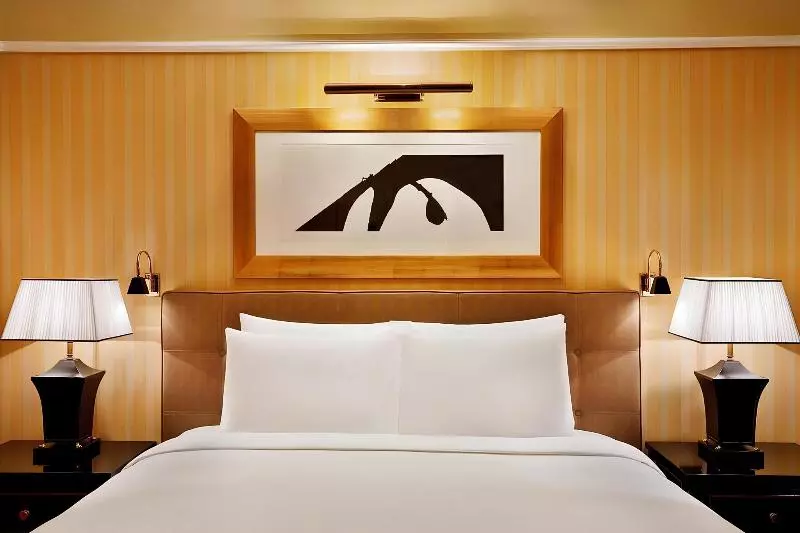 اتاق لوکس با چشم‌انداز دریا, The Ritzcarlton, Bahrain