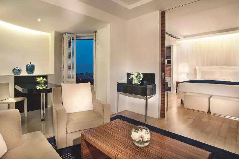 سوئیت کلاب, The Ritzcarlton, Bahrain