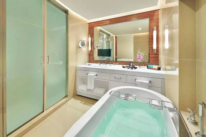 سوئیت کلاب, The Ritzcarlton, Bahrain