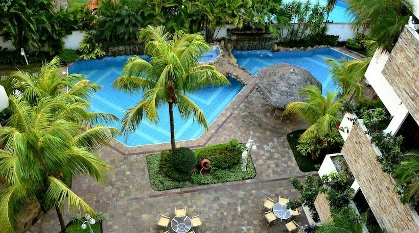 سوئیت سینیور, Yotau All Suites