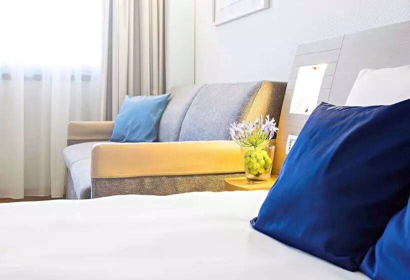 Standard-huone Parivuode, Novotel Genova City