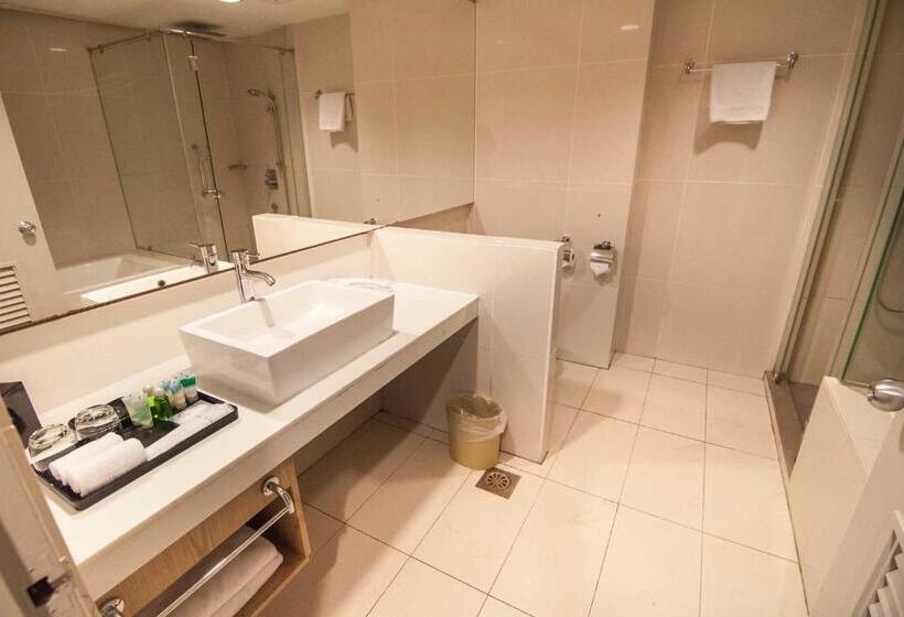 스탠다드 룸 킹사이즈 침대, Century Langkasuka Resort Langkawi