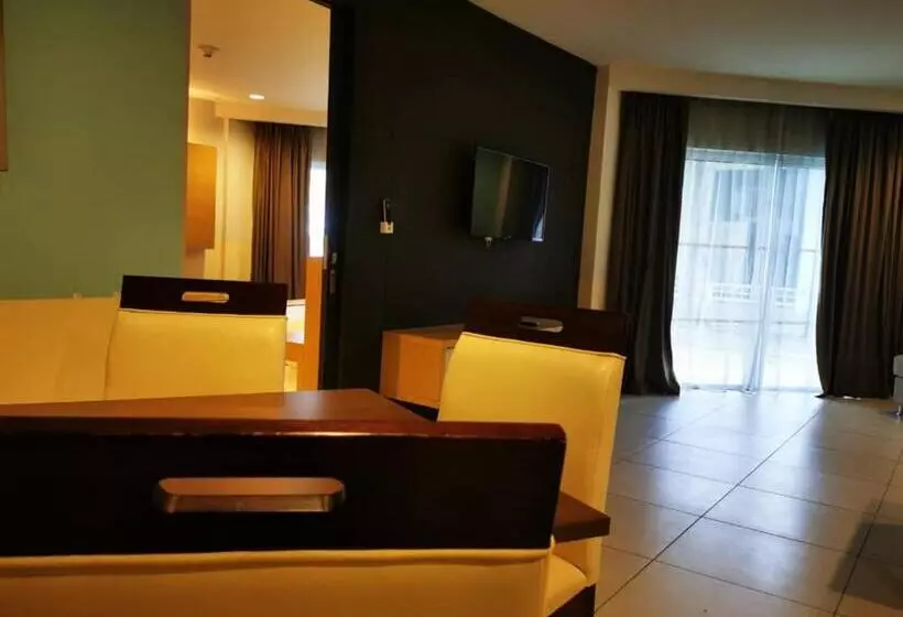 سوییت جونیور, Century Langkasuka Resort Langkawi