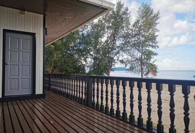بانگلوی استاندارد با چشم‌انداز دریا, Century Langkasuka Resort Langkawi