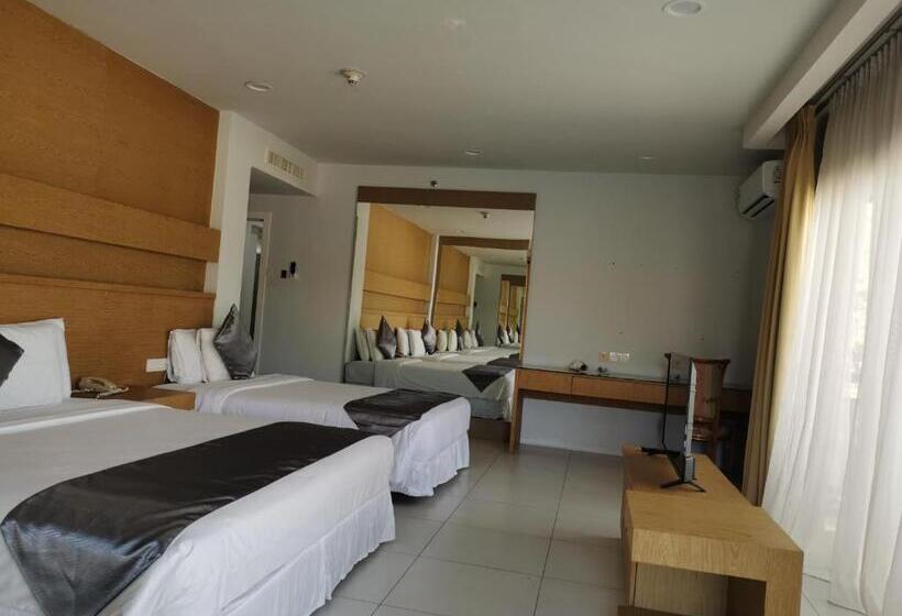 Четырехместный Номер Стандарт Вид на Море, Century Langkasuka Resort Langkawi