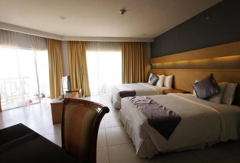 Четырехместный Номер Стандарт Вид на Море, Century Langkasuka Resort Langkawi