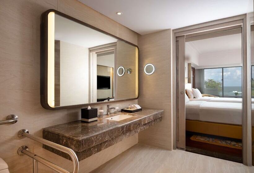 Номер Deluxe Вид на Море, Hilton Bali Resort