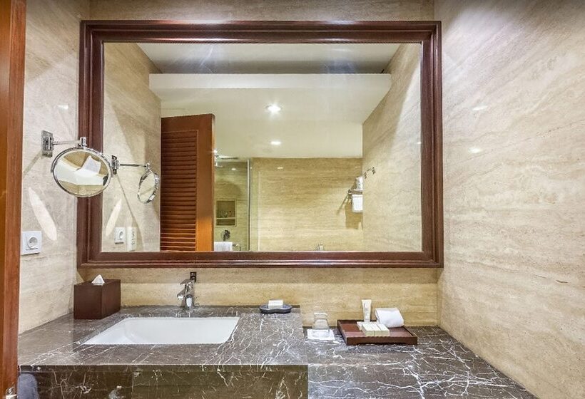 Апартаменты Real 2 Спальни, Hilton Bali Resort