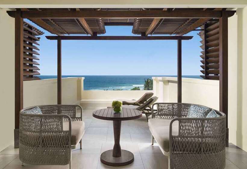 Люкс Кровать Кинг, Hilton Bali Resort