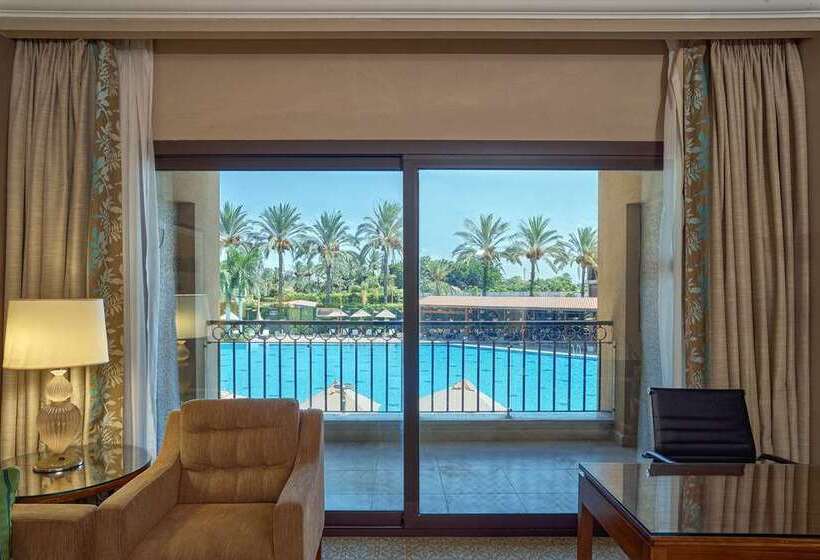 Номер Executive, Hilton Bali Resort