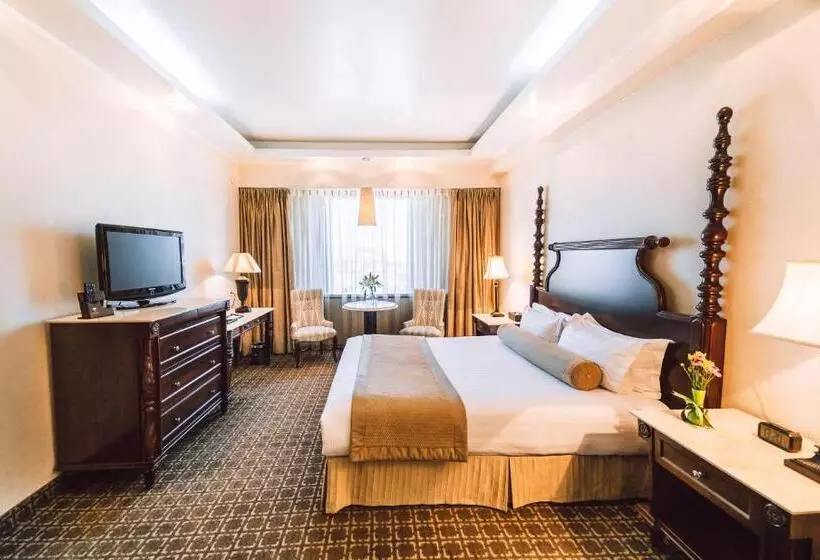 2 Bedroom Suite, Chinggis Khaan