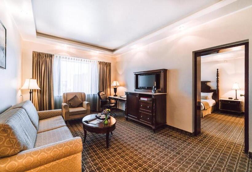 سوئیت 2 خوابه, Chinggis Khaan