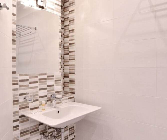 اتاق سوپریور, Erato