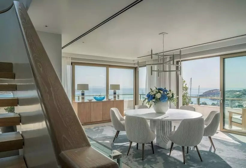 スイート, Four Seasons Astir Palace Athens