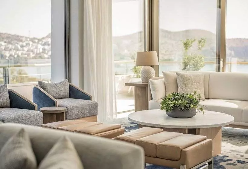 スイート, Four Seasons Astir Palace Athens