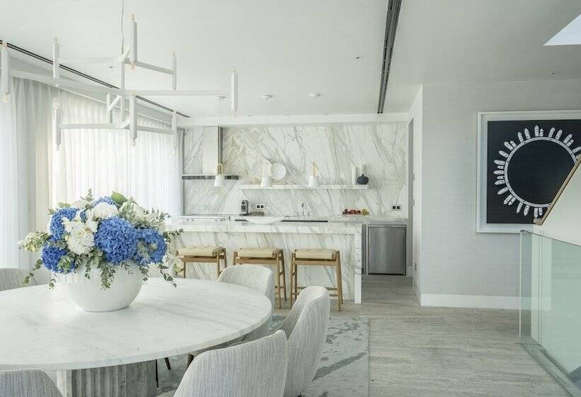 סוויטה, Four Seasons Astir Palace Athens