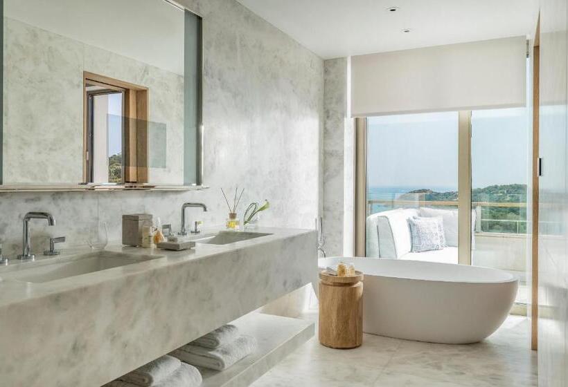 סוויטת ג'וניור מיטת קינג, Four Seasons Astir Palace Athens