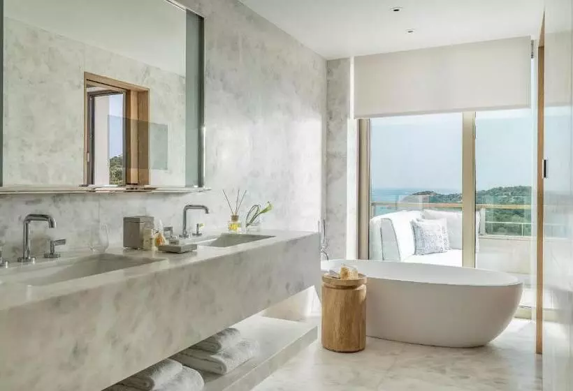 キングサイズベッドのジュニアスイート, Four Seasons Astir Palace Athens