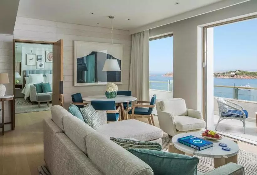 キングサイズベッドのスイートルーム, Four Seasons Astir Palace Athens
