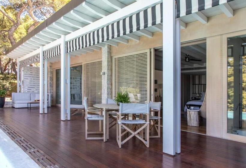 Люкс Вид на Сад, Four Seasons Astir Palace Athens
