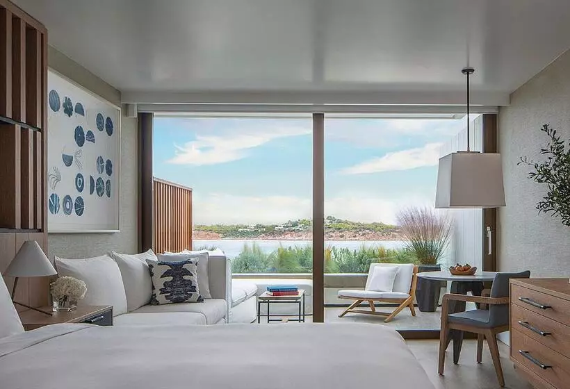 キングサイズベッドのスタンダードルーム, Four Seasons Astir Palace Athens