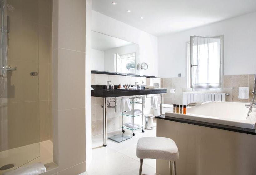 سوییت با چشمانداز دریا, La Villa Calvi