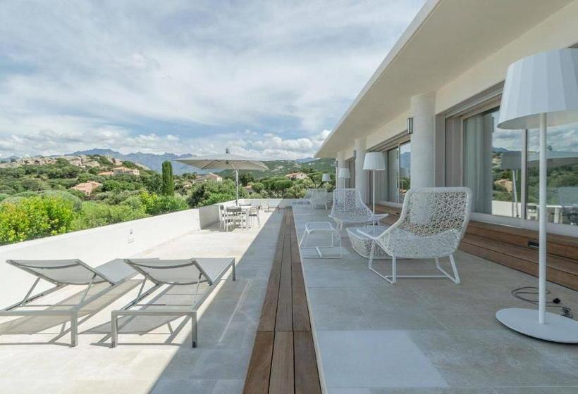 آپارتمان پرستیژ 1 خوابه, La Villa Calvi