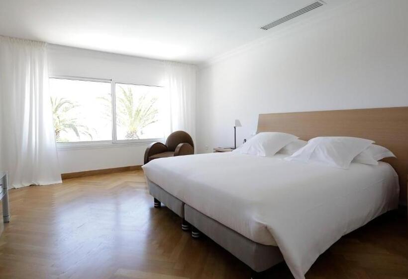 ویلای 1 خوابه با چشمانداز دریا, La Villa Calvi