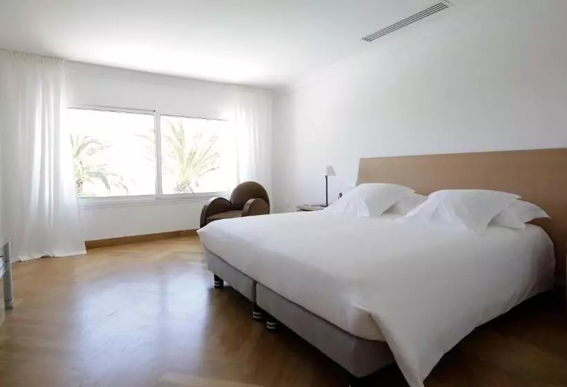 ویلای 1 خوابه با چشم‌انداز دریا, La Villa Calvi