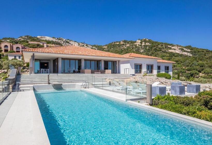 ویلای 1 خوابه, La Villa Calvi