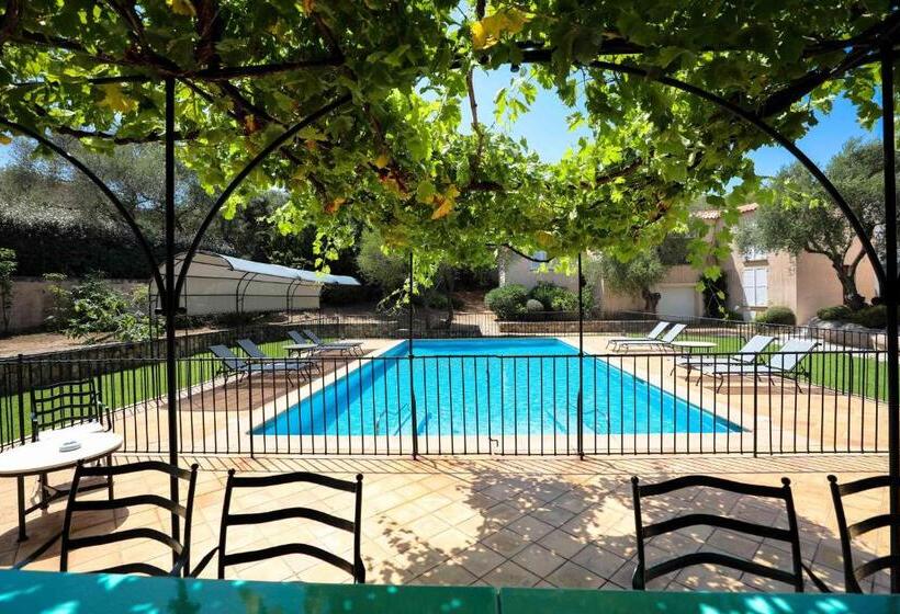 Вилла 1 Спальня Вид на Сад, La Villa Calvi