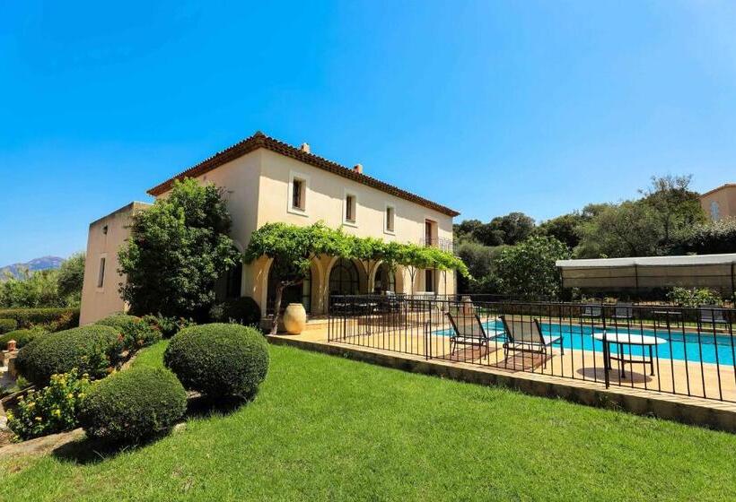 ویلای 1 خوابه با چشمانداز باغ, La Villa Calvi