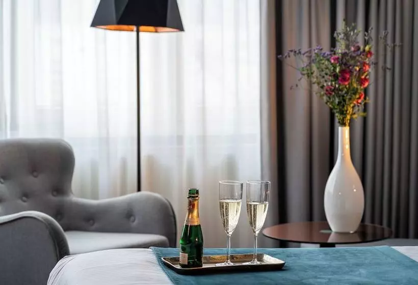 اتاق راحتی سه تخته, Leonardo Boutique Hotel Berlin City South