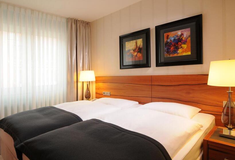 Люкс Сеньор, Maritim Hotel München