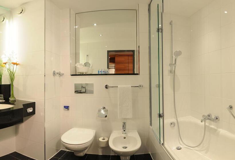 Номер Superior, Maritim Hotel München