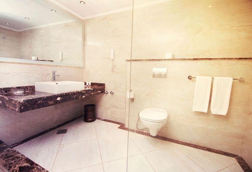 اتاق پرمیوم, Pyramisa Suites Hotel Cairo