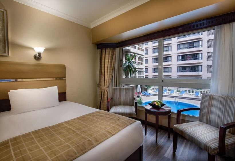 اتاق استاندارد سه نفره, Pyramisa Suites Hotel Cairo