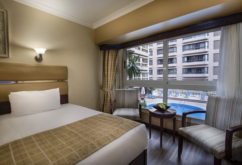 اتاق استاندارد, Pyramisa Suites Hotel Cairo