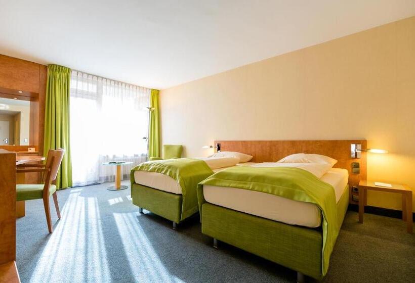 اتاق استاندارد با بالکن, Schlosspark