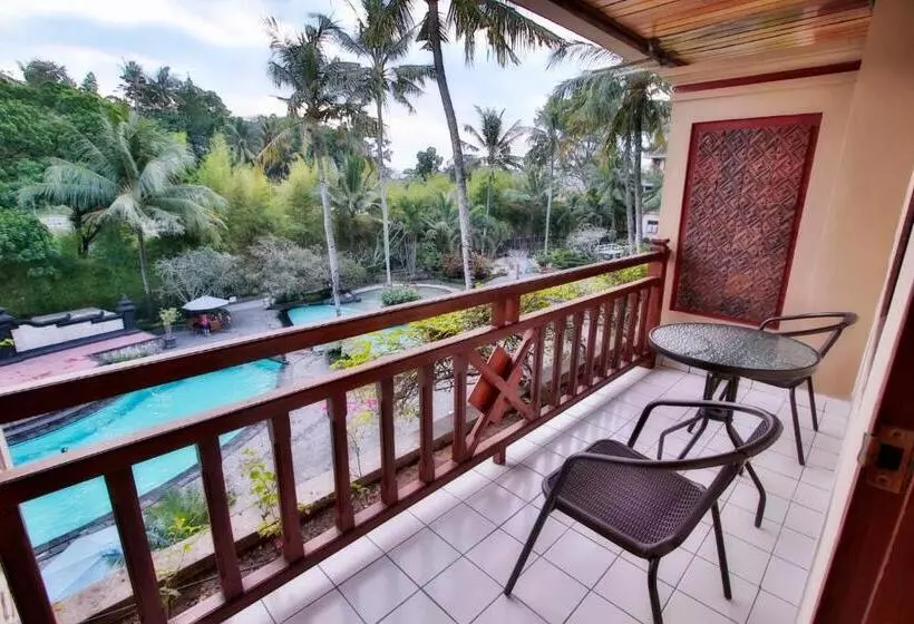 اتاق استاندارد با چشم‌انداز استخر, The Jayakarta Yogyakarta Hotel & Spa
