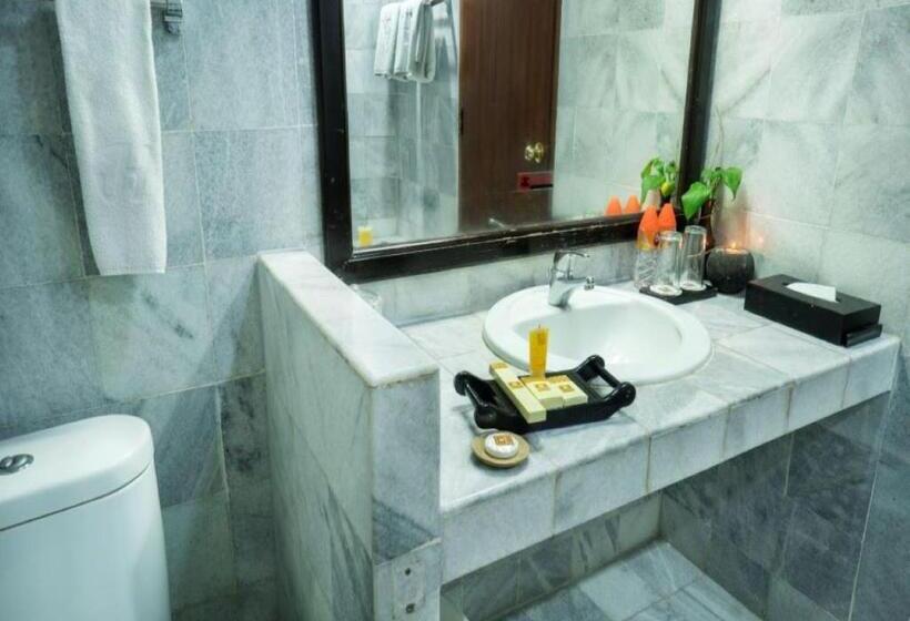 标准间带游泳池, The Jayakarta Yogyakarta Hotel & Spa
