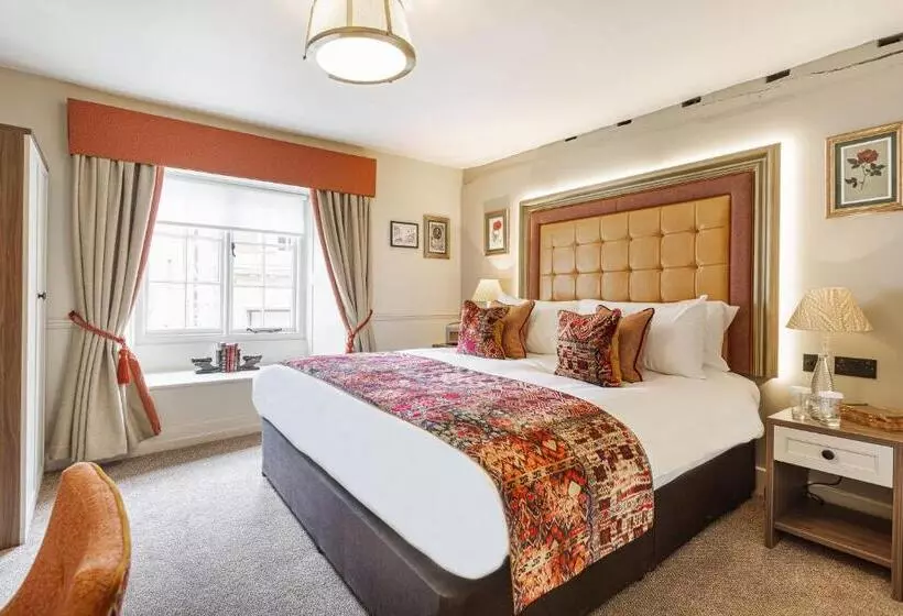 スーペリアールーム, The George Hotel, Amesbury, Wiltshire