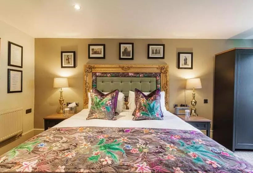 デラックスルーム, The George Hotel, Amesbury, Wiltshire