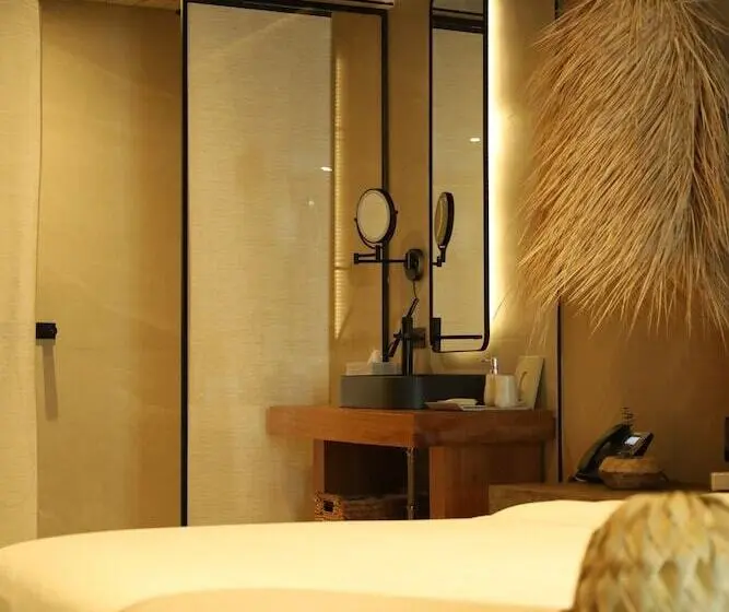 سوئیت مستر, Aire De Olive